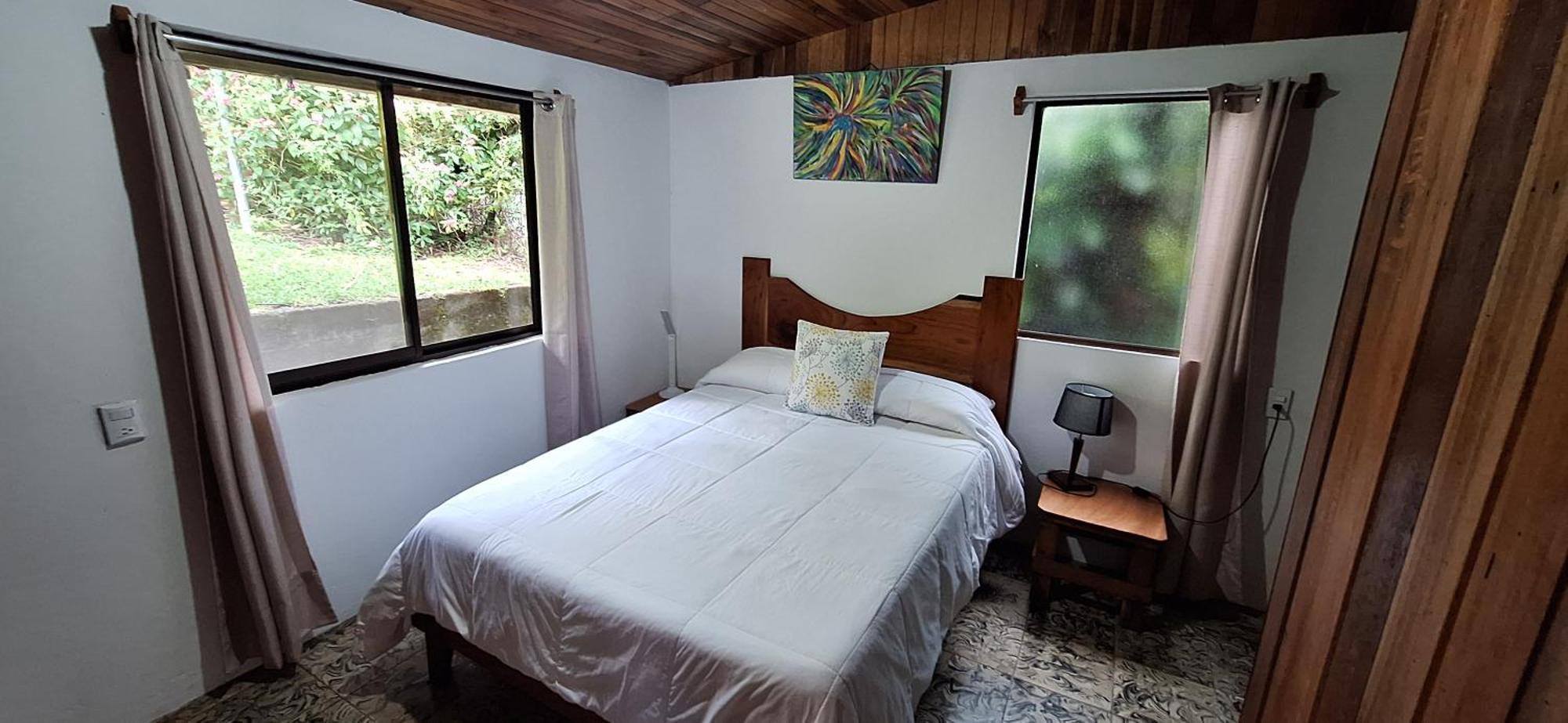 Monteverde Cecropia Paradise Bilik gambar
